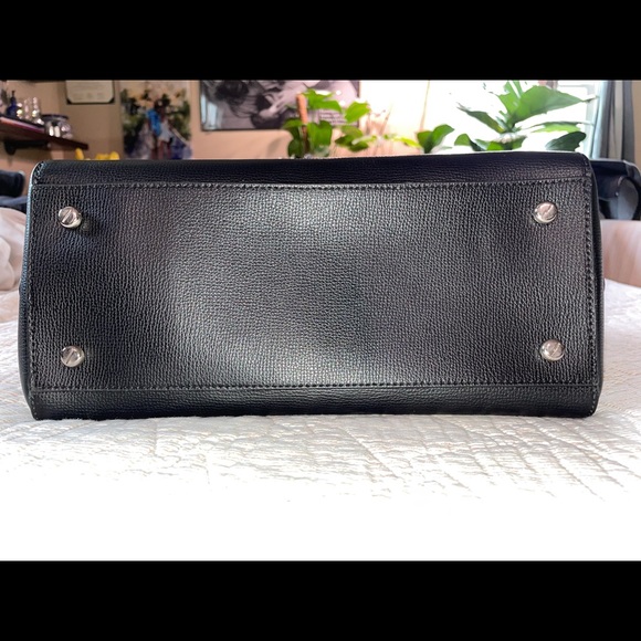 Henri Bendel Satchel - Picture 5 of 8